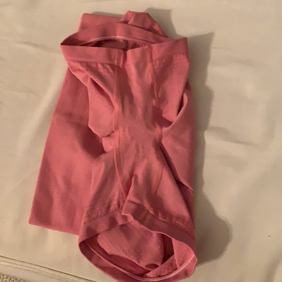 Gymshark Seamless Shorts - Picture 3 of 4